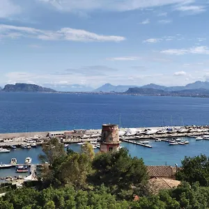 Apartment Rineddahouse Panoramico Vista Mare Con Parcheggio Privato, Palermo